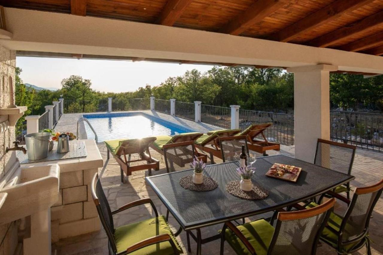 Villa Menalo ネウム エクステリア 写真